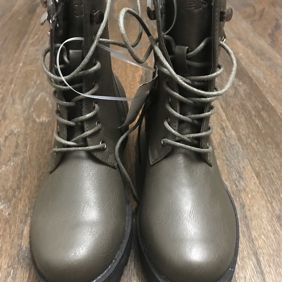 NEW CINAK WOMEN BOOTS WITH ZIPPER SIDE POCKET. COMFORTABLE, STYLISH & QUALITY - Picture 4 of 7